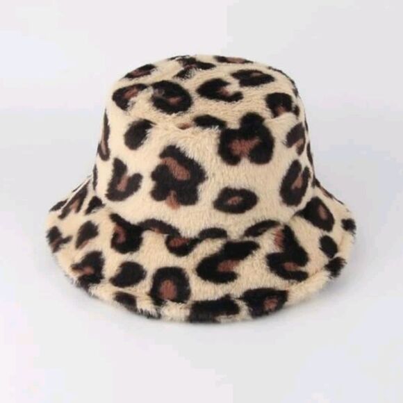 Leopard Print Fuzzy Bucket Hat - Picture 1 of 5